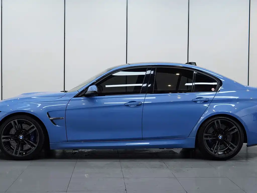 BMW M3 — миниатюра 4