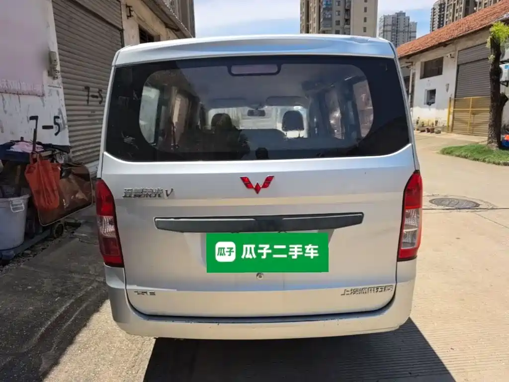 Wuling Rongguang V — миниатюра 6