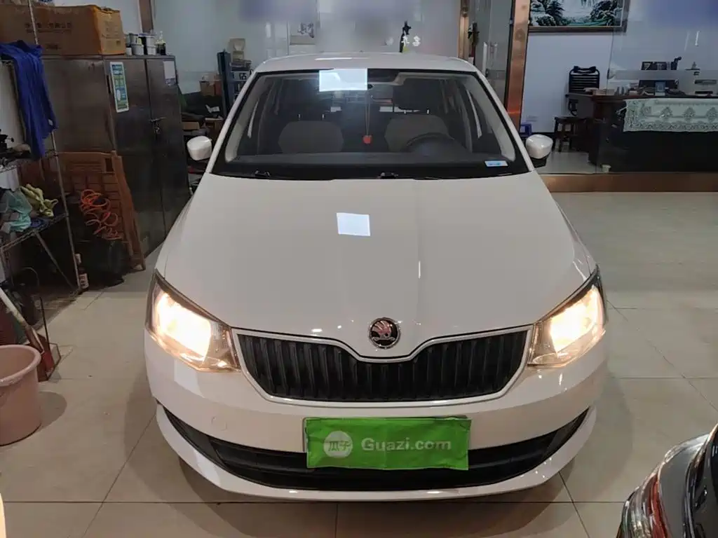 Skoda Fabia — миниатюра 3