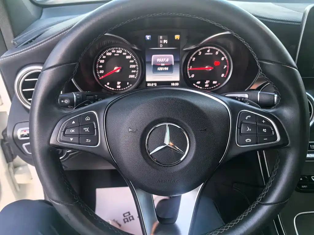 Mercedes-Benz GLC — миниатюра 10