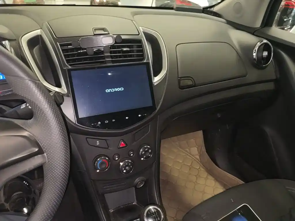 Chevrolet Trax — миниатюра 13