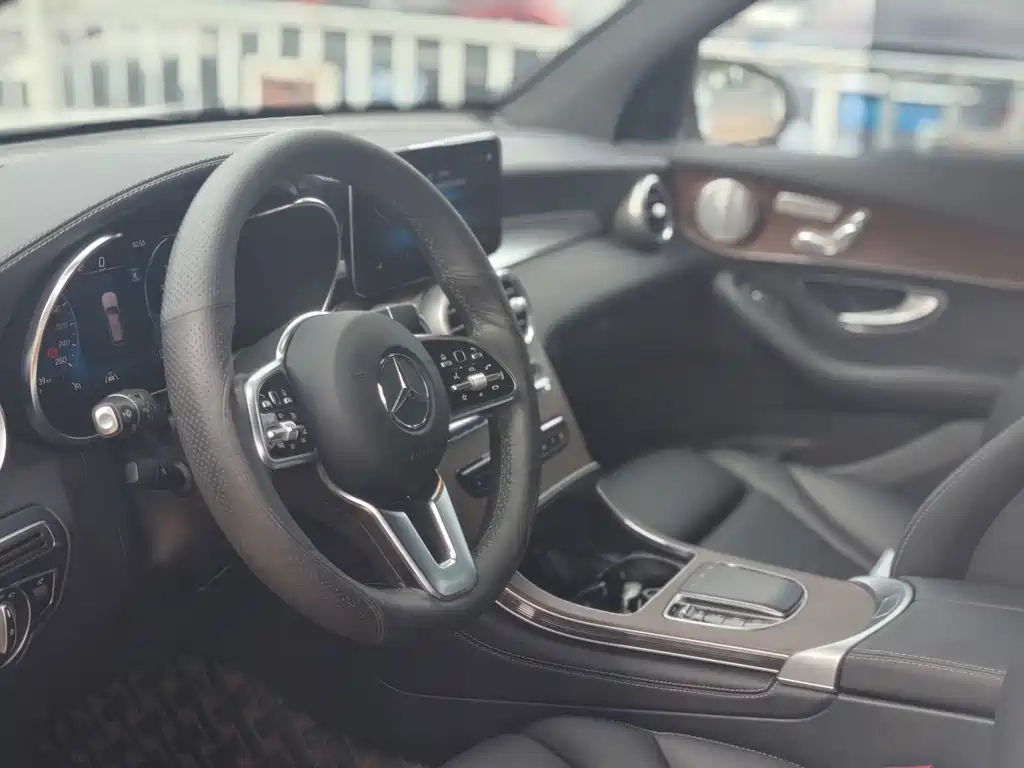 Mercedes-Benz GLC — миниатюра 4