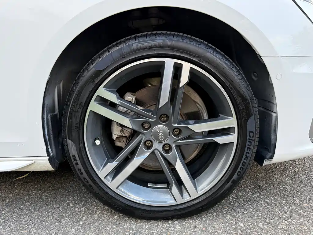Audi A4L — миниатюра 16