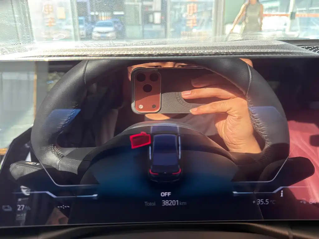 BMW i3 — миниатюра 6