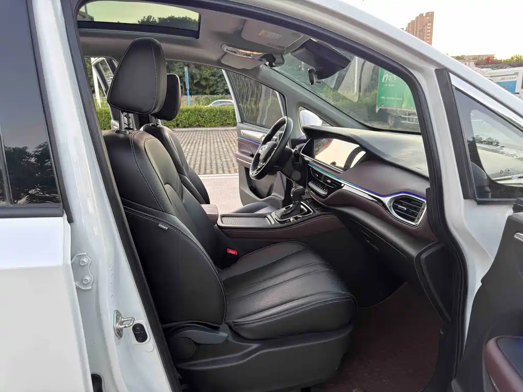 GAC Motor Trumpchi M6 — миниатюра 11