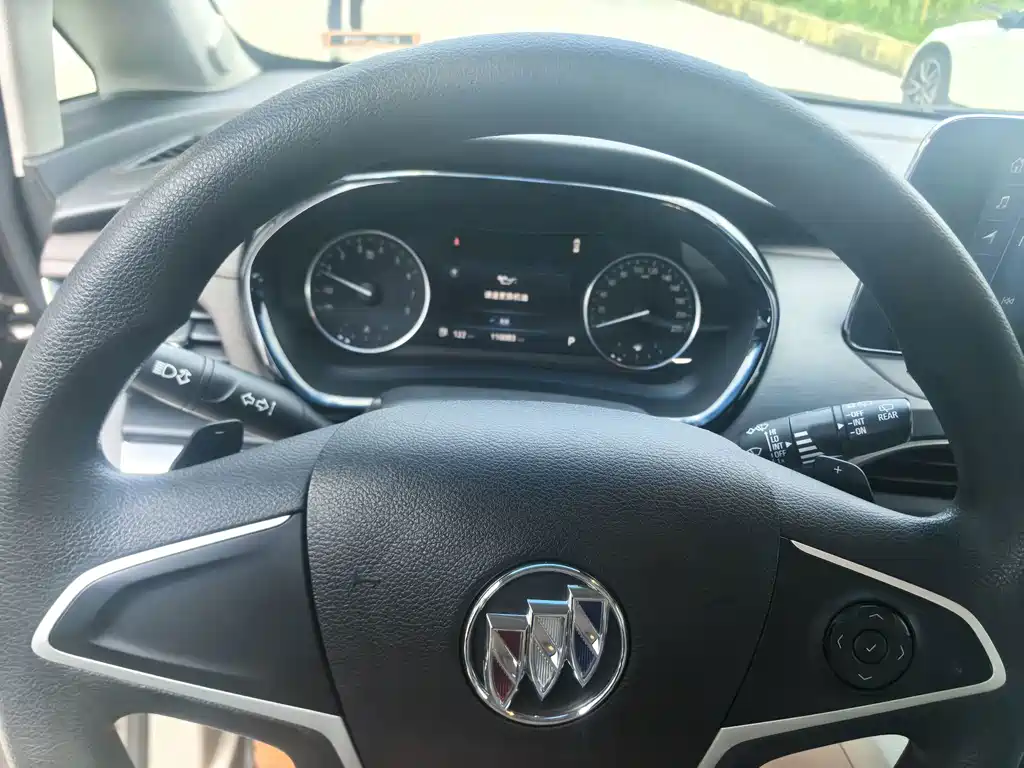 Buick GL8 — миниатюра 11