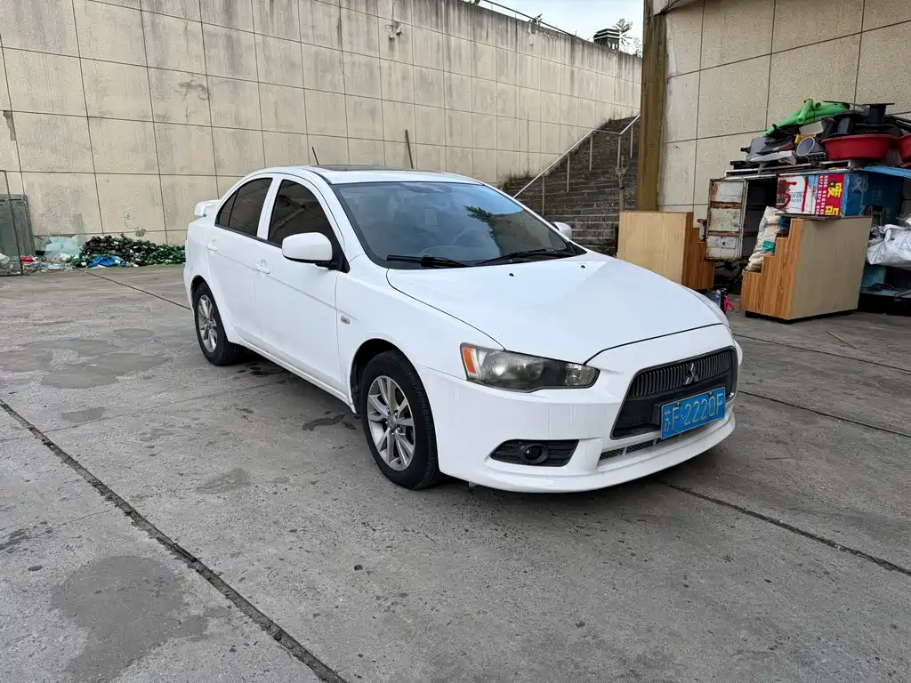 Mitsubishi Lancer EX — миниатюра 3