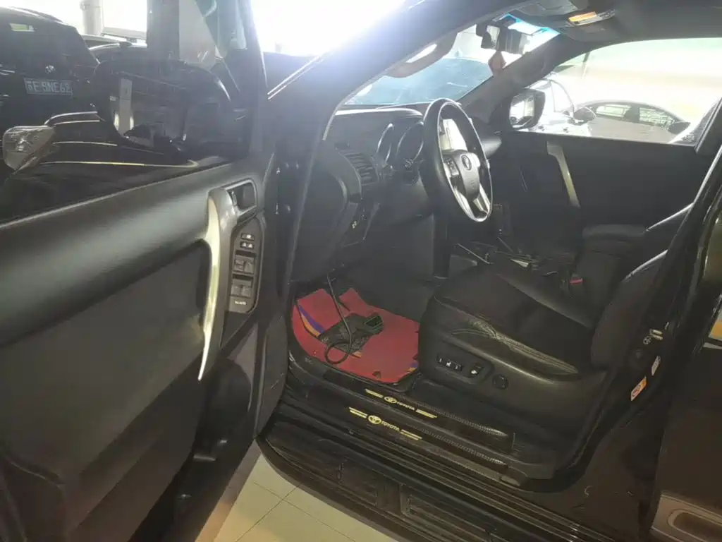 Toyota Prado (Import) — миниатюра 16