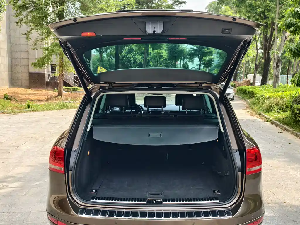 Volkswagen Touareg — миниатюра 18