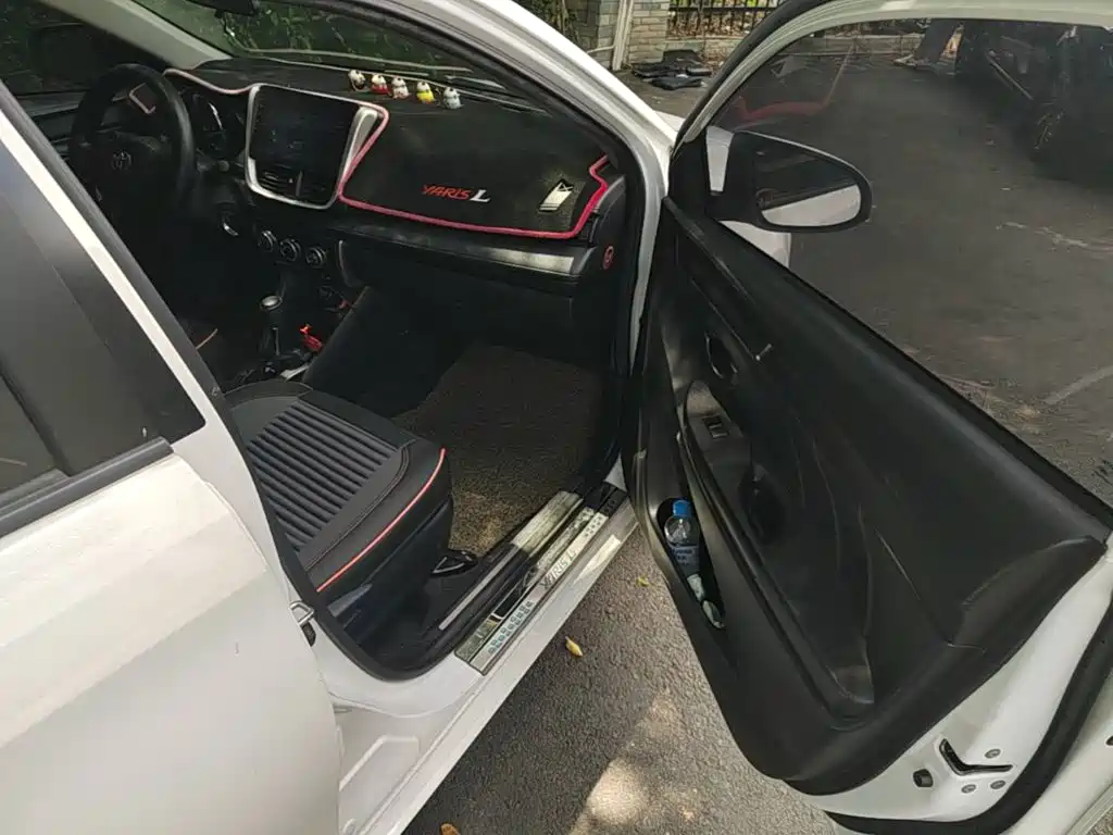 Toyota Yaris L — миниатюра 11