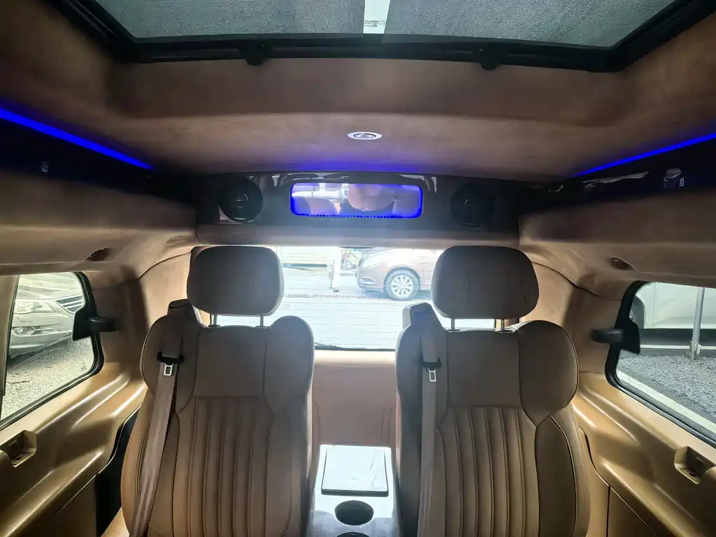 Mercedes-Benz Vito — миниатюра 15
