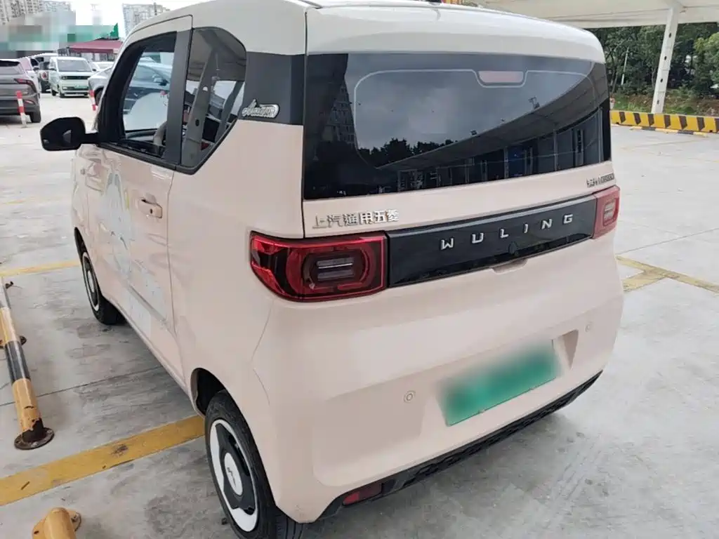 Wuling MINIEV — миниатюра 5