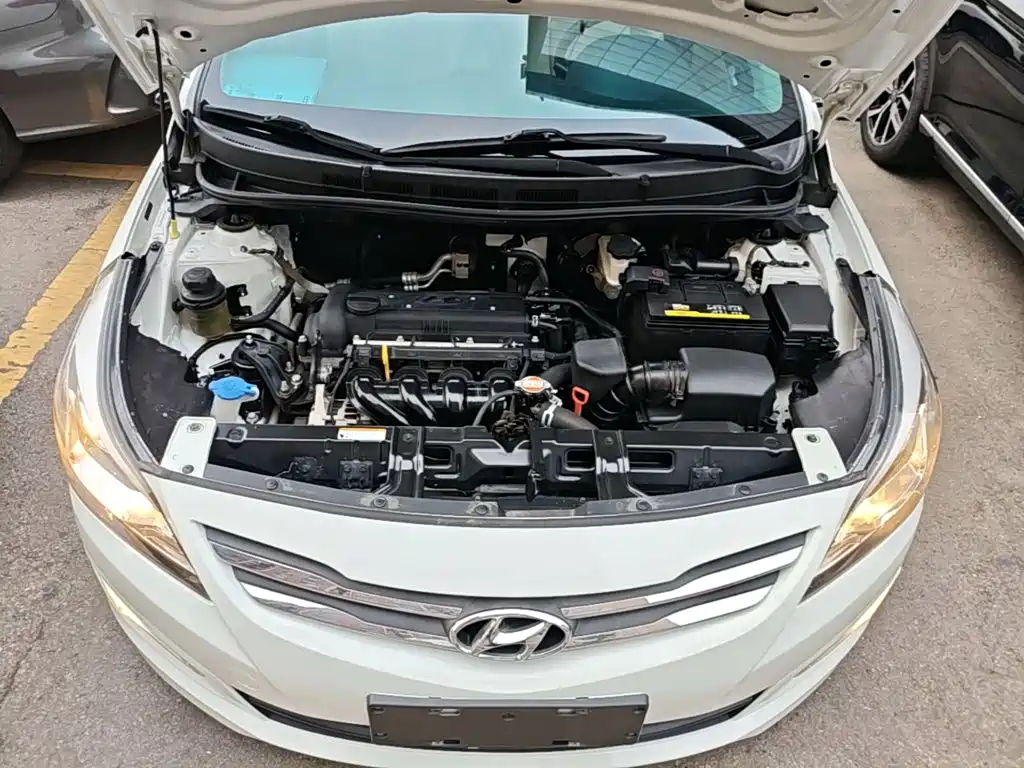 Hyundai Verna — миниатюра 20