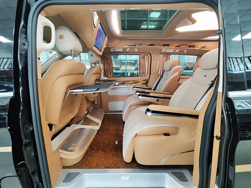 MERCEDES-BENZ V CLASS