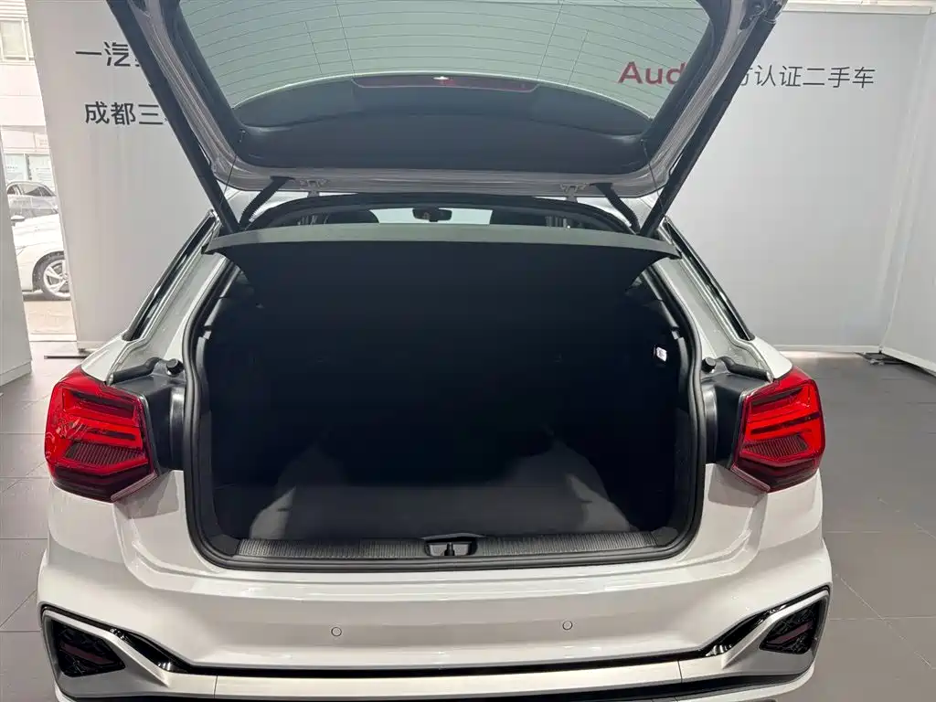 Audi Q2L — миниатюра 9