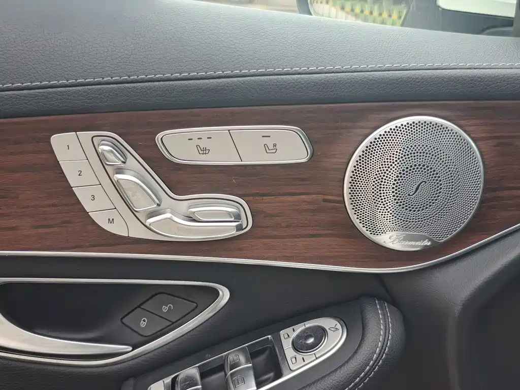 Mercedes-Benz GLC — миниатюра 5
