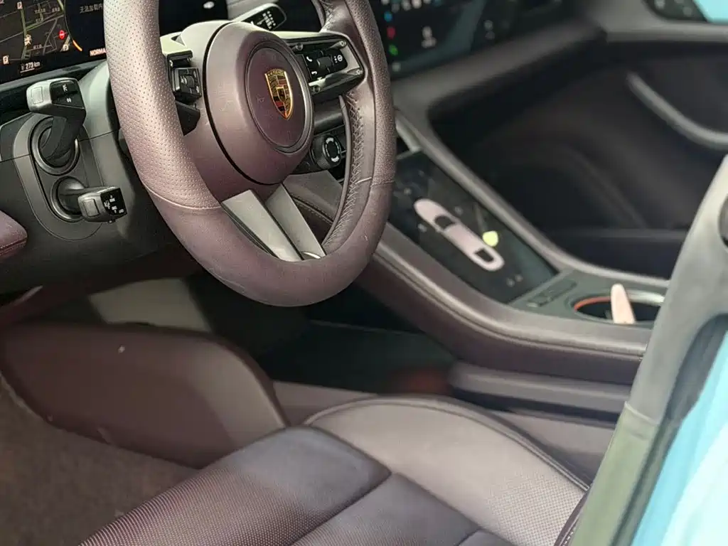 Porsche Taycan — миниатюра 8