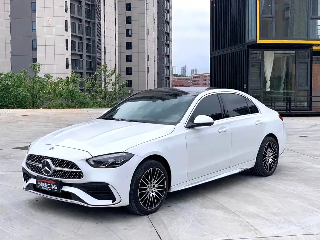 Mercedes-Benz C-Class 2024
