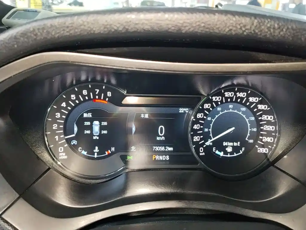 Lincoln MKZ — миниатюра 12