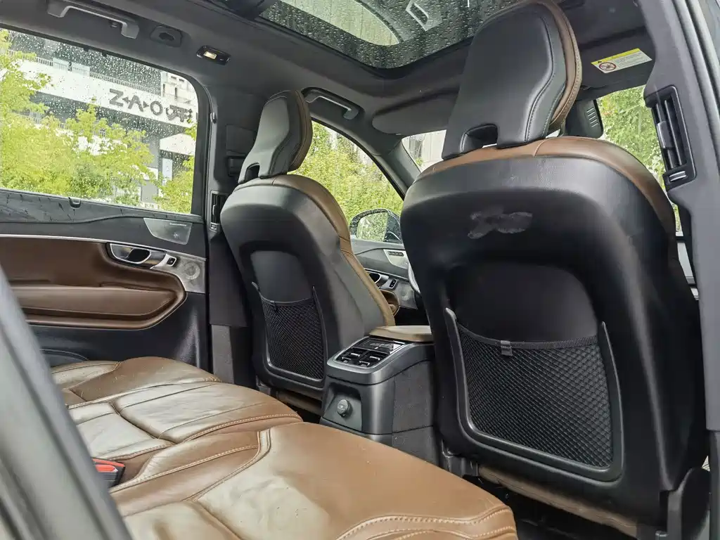 Volvo XC90 PHEV — миниатюра 15