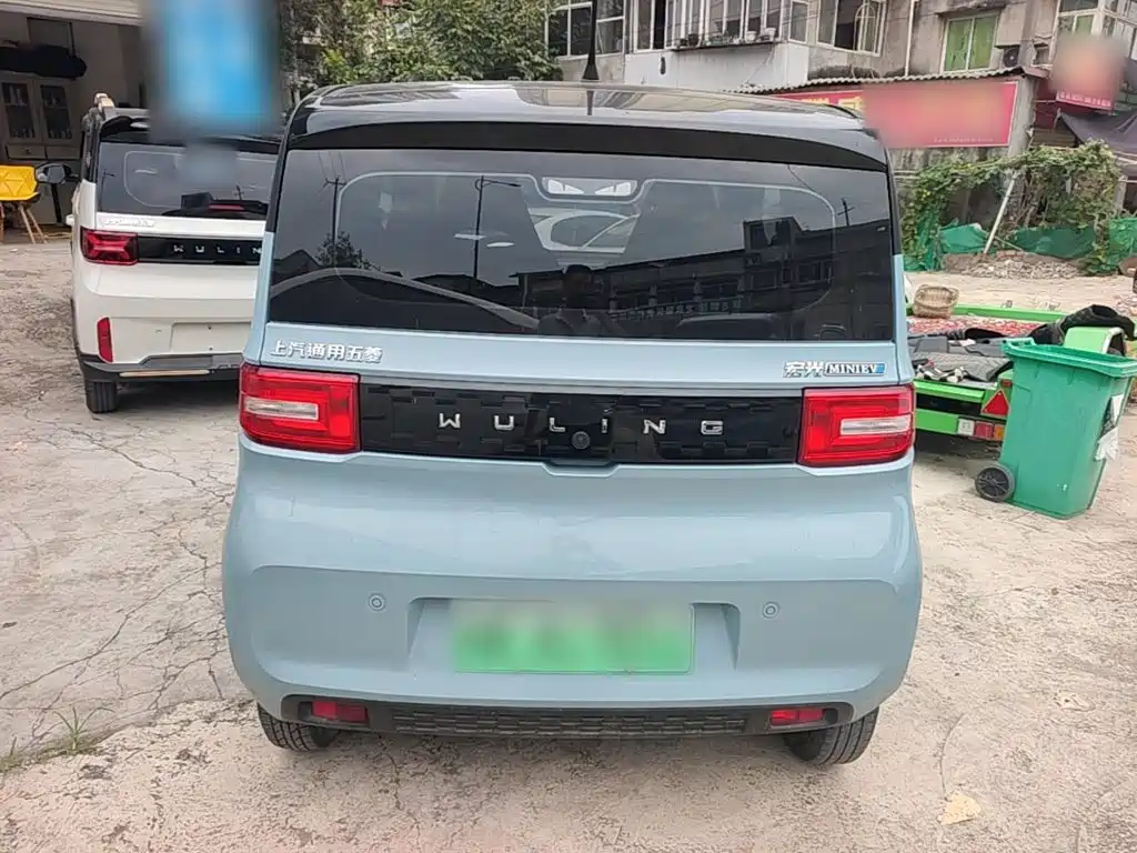 Wuling MINIEV — миниатюра 6