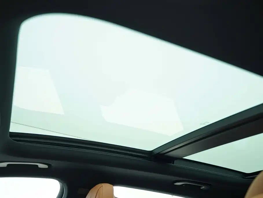 Mercedes-Benz GLC — миниатюра 11