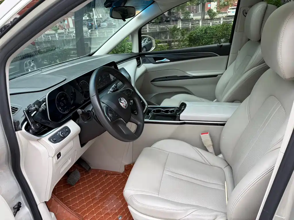 Buick GL8 — миниатюра 7