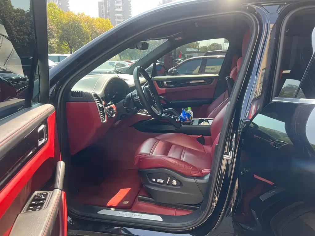 PORSCHE CAYENNE NEW ENERGY