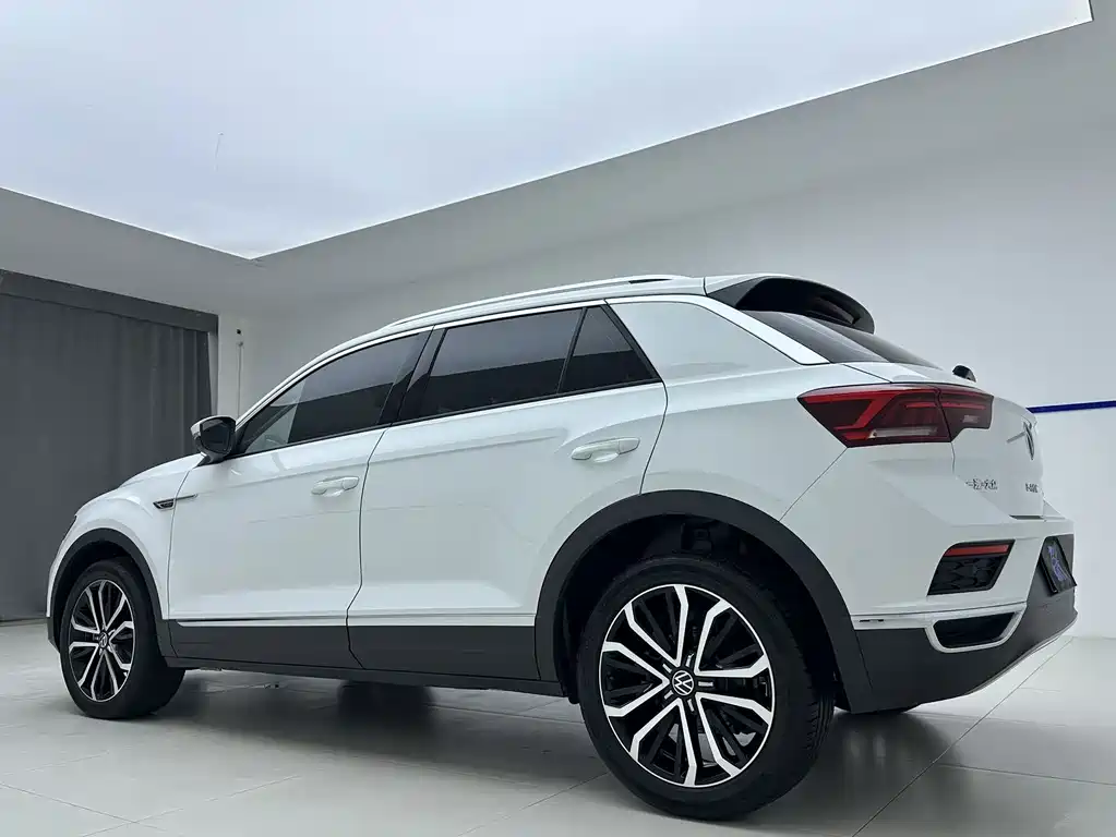 Volkswagen T-Roc — миниатюра 4