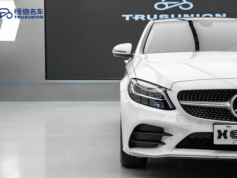 Mercedes-Benz C-Class — миниатюра 4