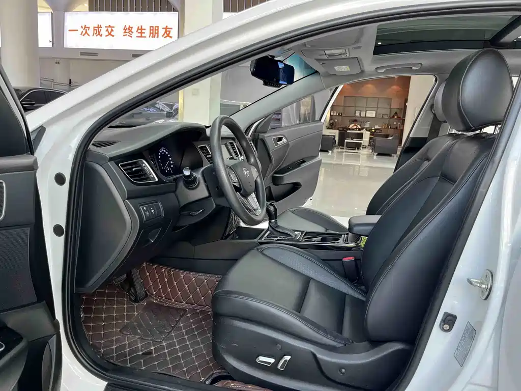 Hyundai Mistra — миниатюра 4