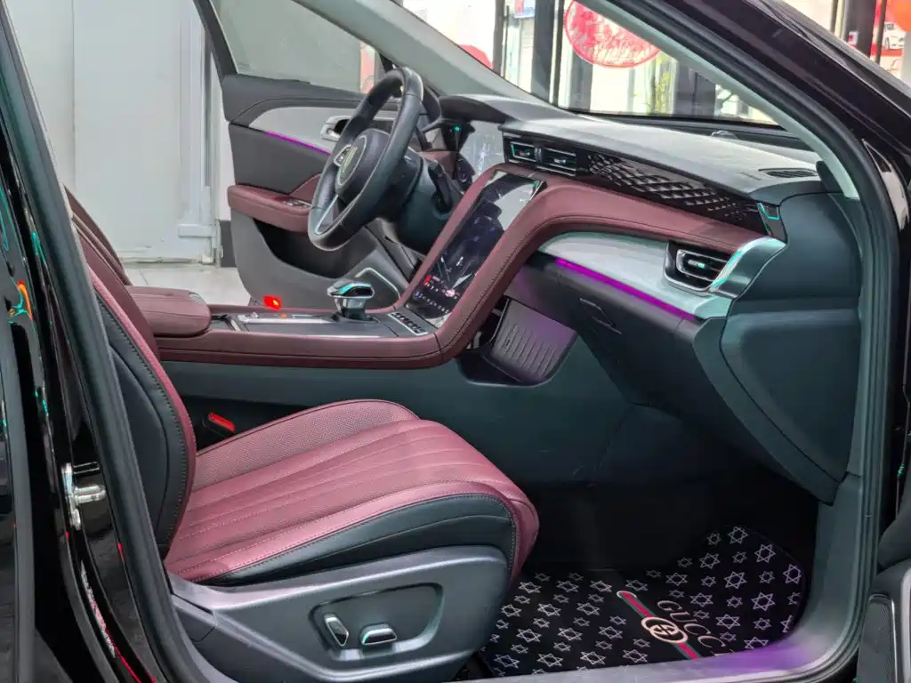 Hongqi Hongqi H5 — миниатюра 7