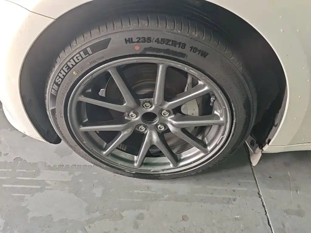 Tesla Model 3 — миниатюра 23