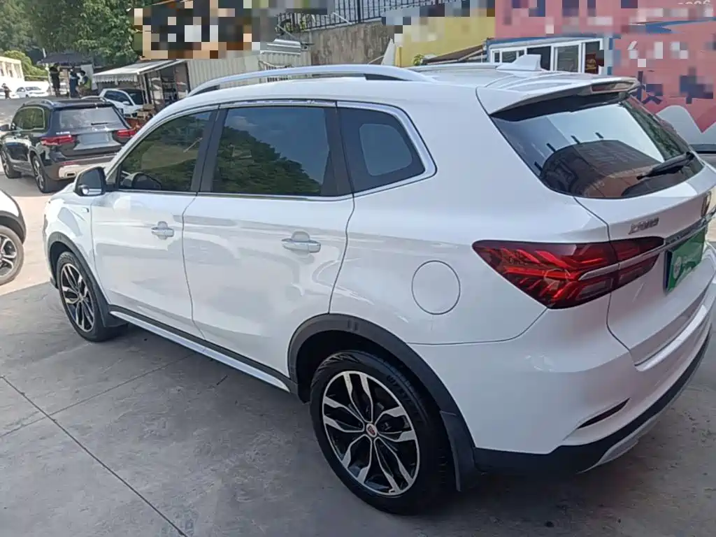 Roewe RX5 — миниатюра 5