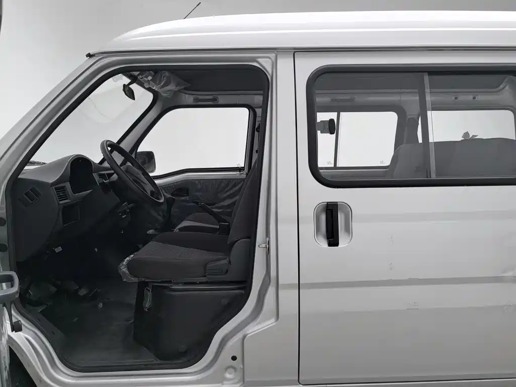 Wuling Zhiguang — миниатюра 10