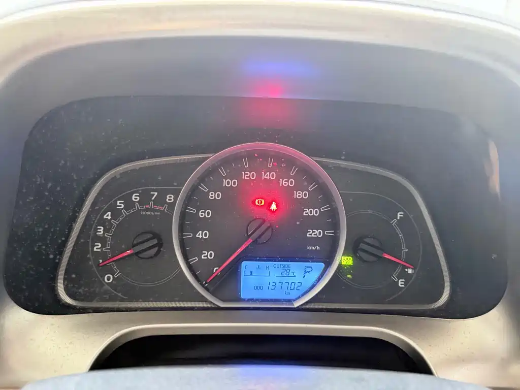 Toyota RAV4 — миниатюра 8