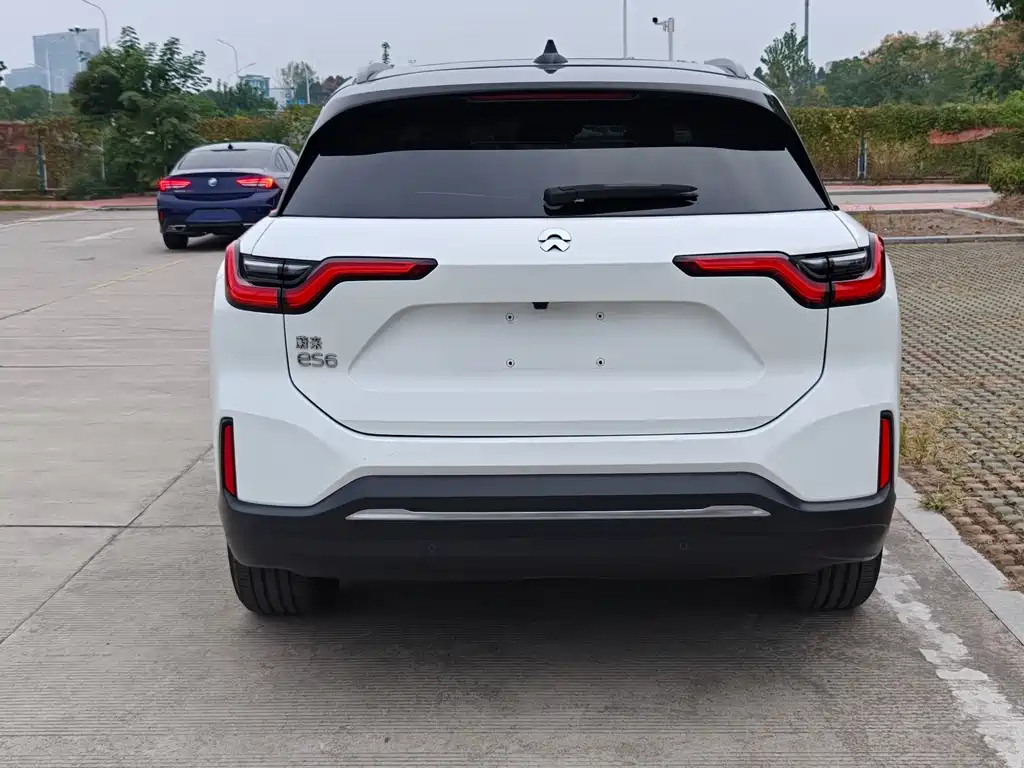 NIO ES6 — миниатюра 6