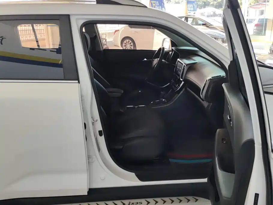 Hyundai ix35 — миниатюра 8