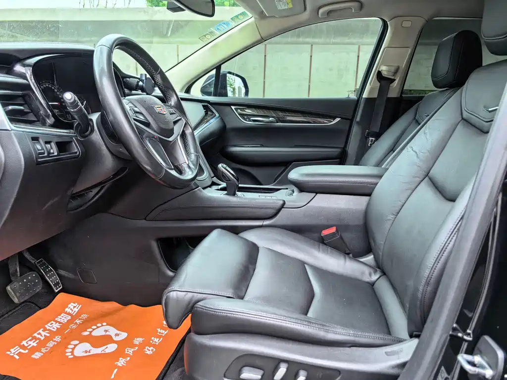 Cadillac XT5 — миниатюра 4
