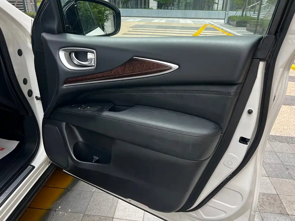 Infiniti JX — миниатюра 20