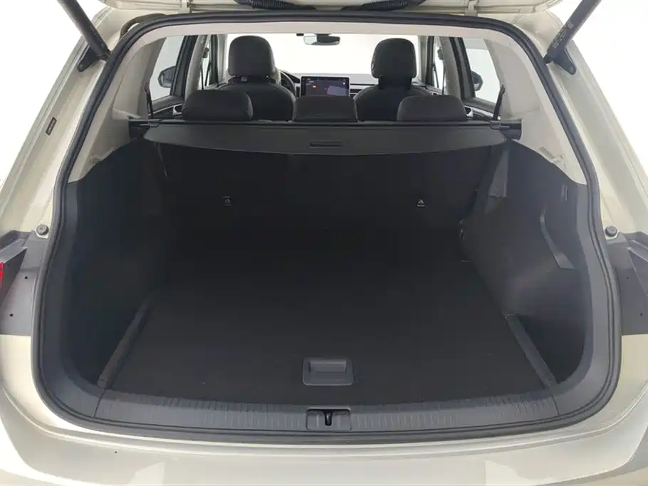 Volkswagen Tiguan L L 2022 330TSI AT R-Line Flagship