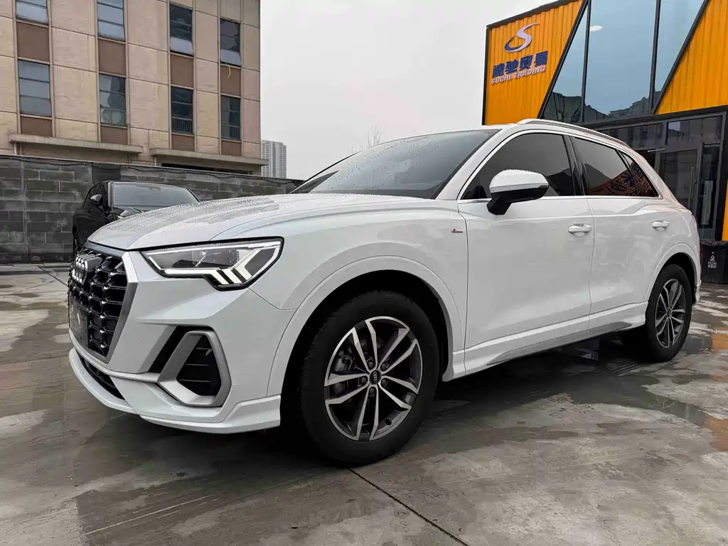 Audi Q3 2022