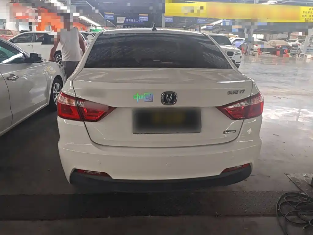Changan V7 — миниатюра 9