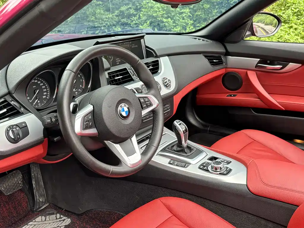BMW Z4 — миниатюра 7