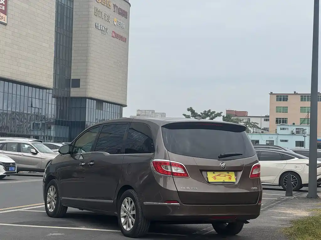 Buick GL8 2011 2.4L LT Luxury Executive