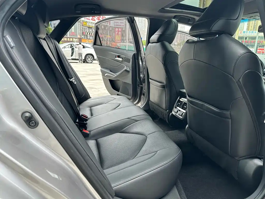 Toyota Avalon — миниатюра 11