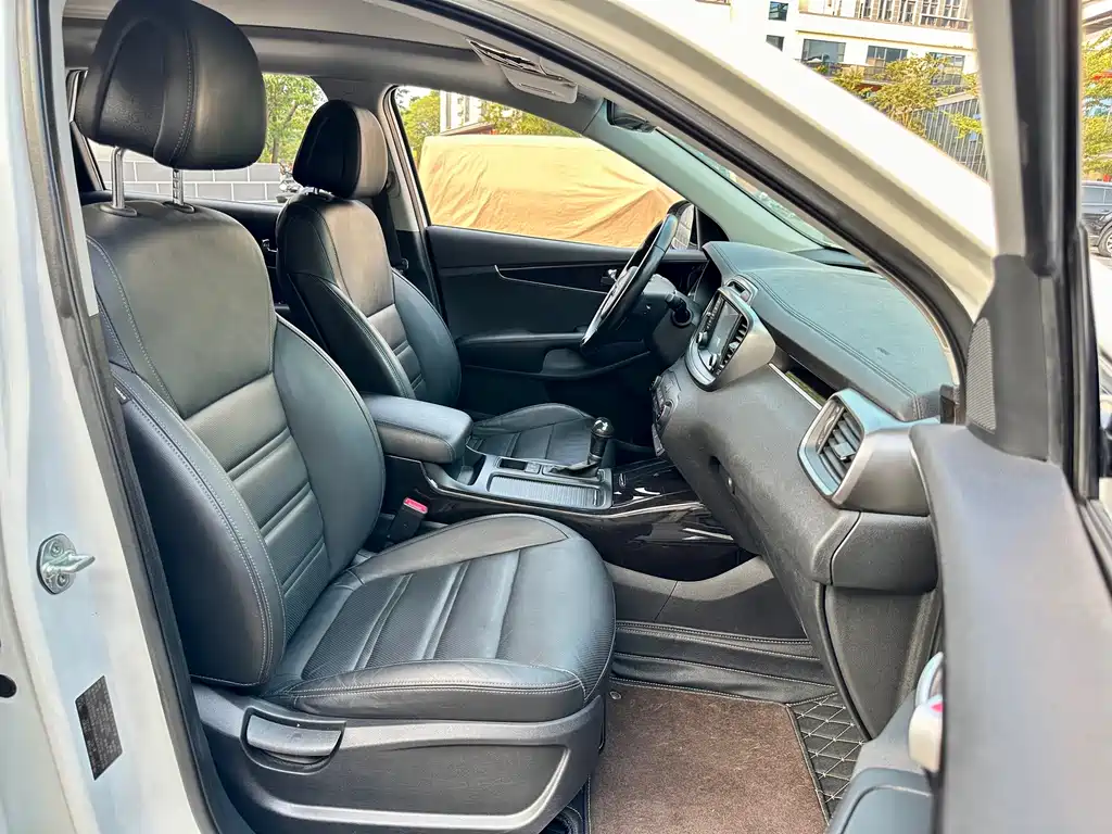 Kia Sorento — миниатюра 15