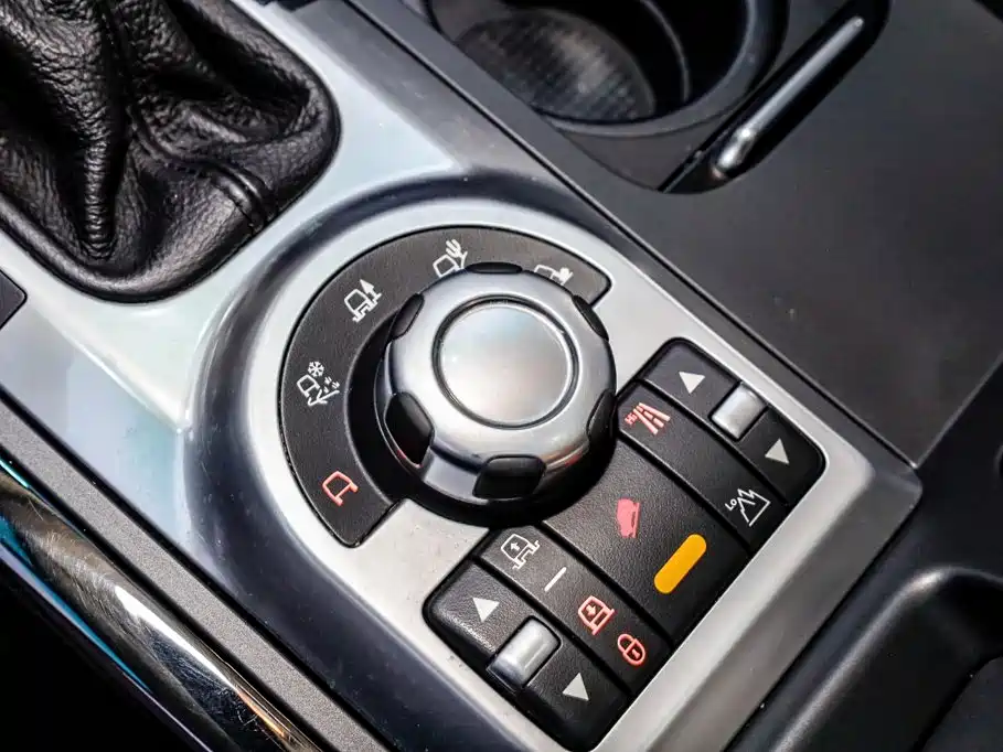 Land Rover Range Rover — миниатюра 19