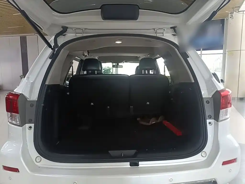 Nissan Terra — миниатюра 19