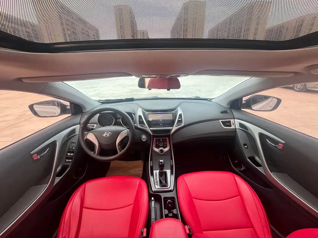 Hyundai Elantra Langdong — миниатюра 13